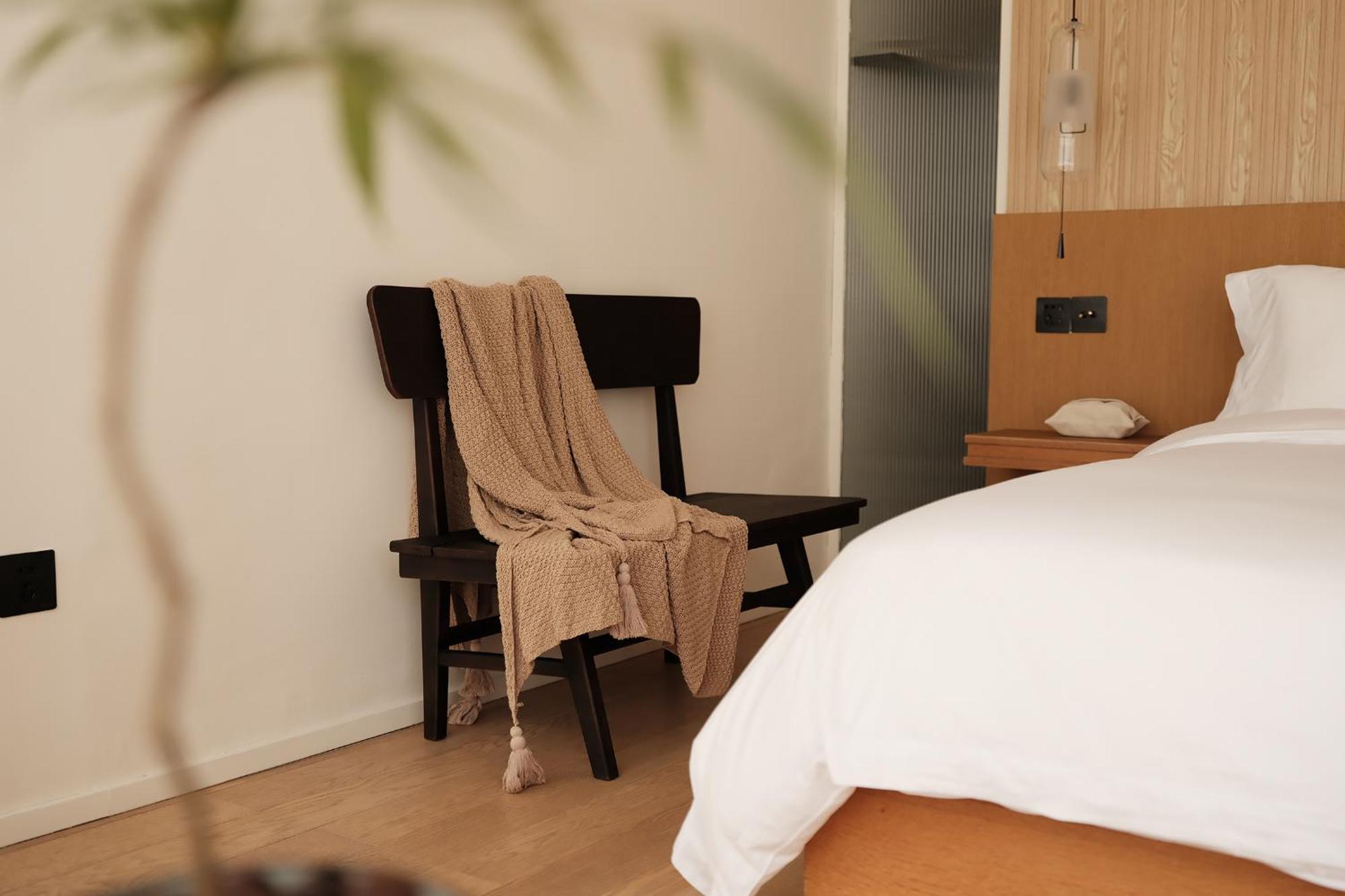 Guilin Bonjour Boutique Hotel- Free Pick Up Service Over 3 Nights Rom bilde